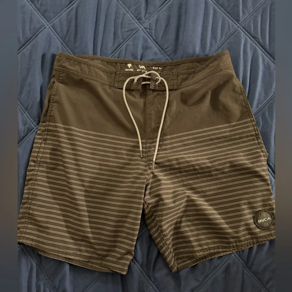 RVCA boardshorts - Picture 1 of 5
